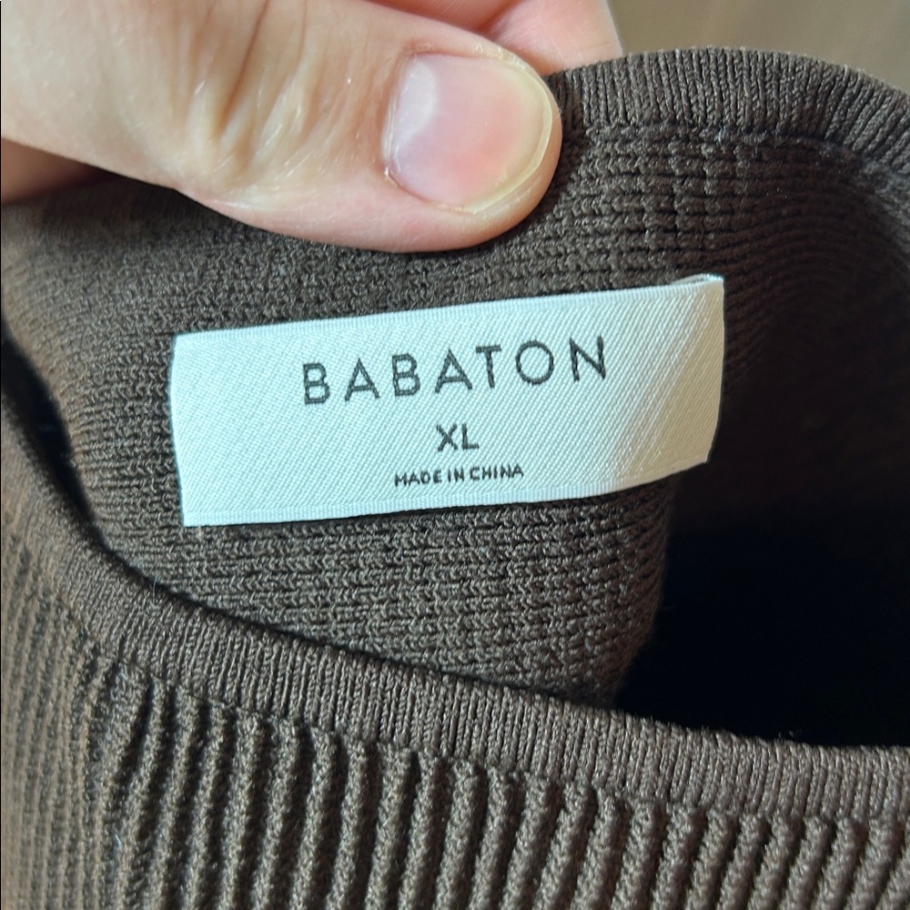 Aritzia Babaton Sculpt Knit Squareneck Cropped Tank Brown Size XL - Picture 4 of 6